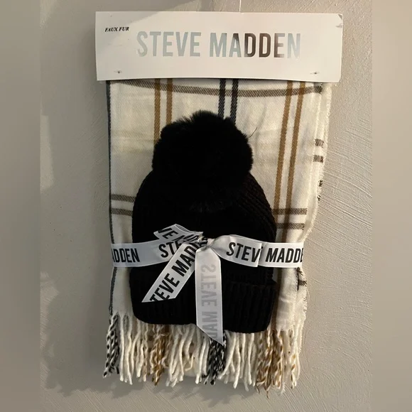Steve Madden | Accessories | Steve Madden Scarf And Hat Set  display picture 1